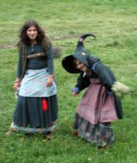 Zlecia�y si� czarownice